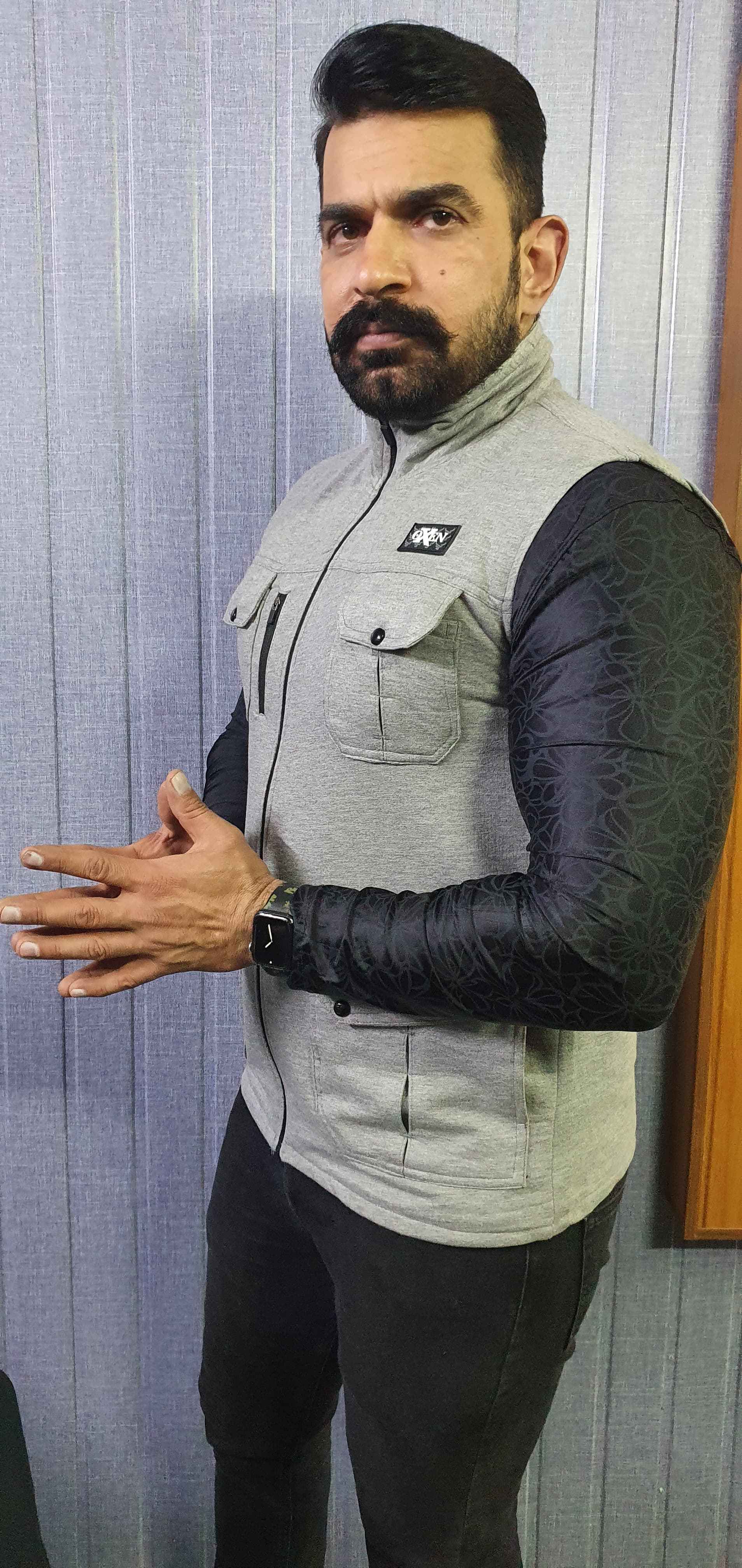 Premium Cotton Fleece Four Pocket sleeveless Jacket Haider Grey   13 - Image 2